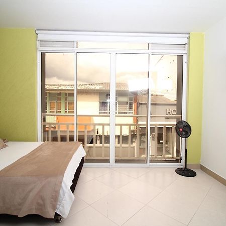 Dam Hotel Pereira Exterior photo