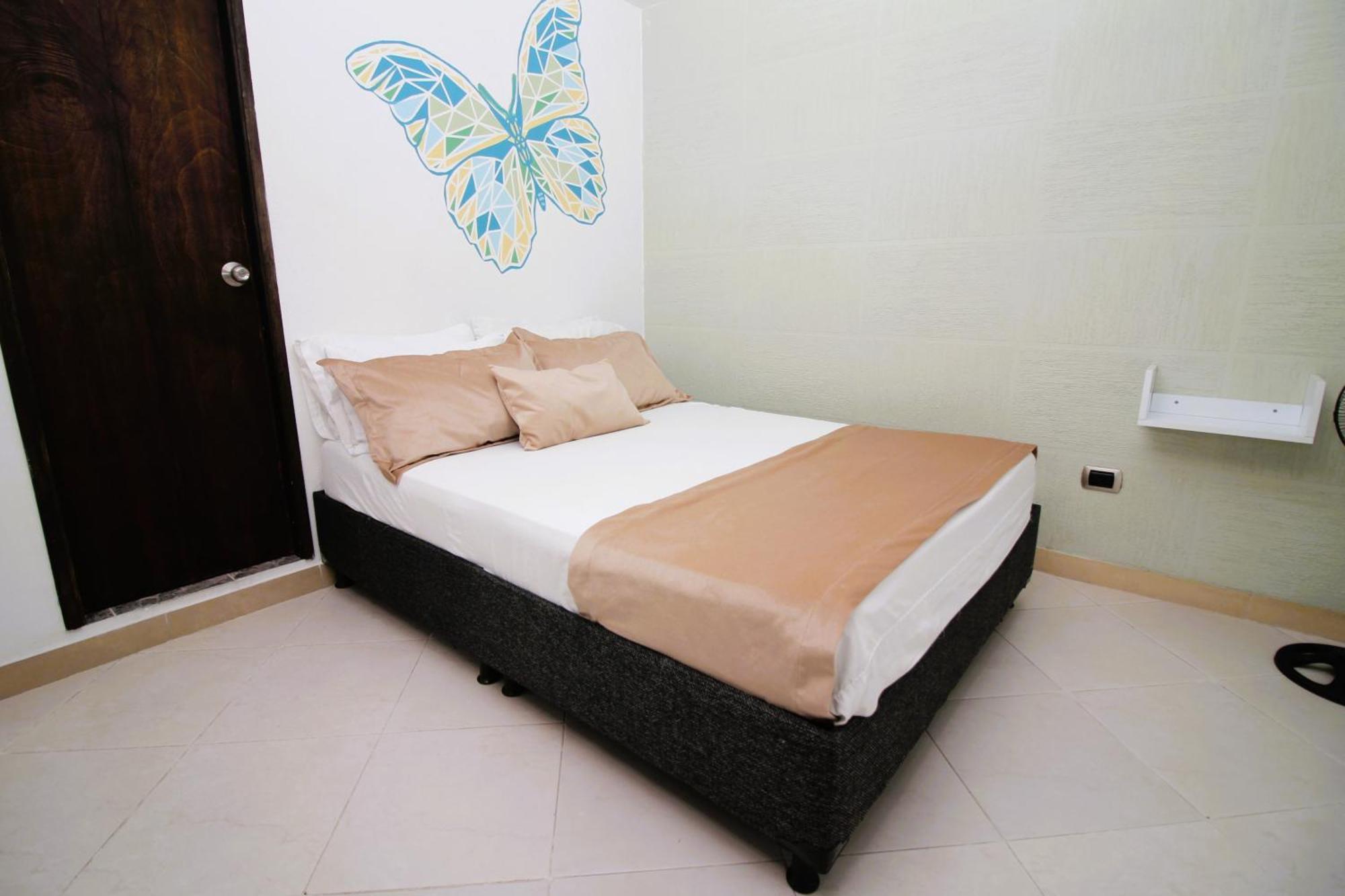 Dam Hotel Pereira Exterior photo