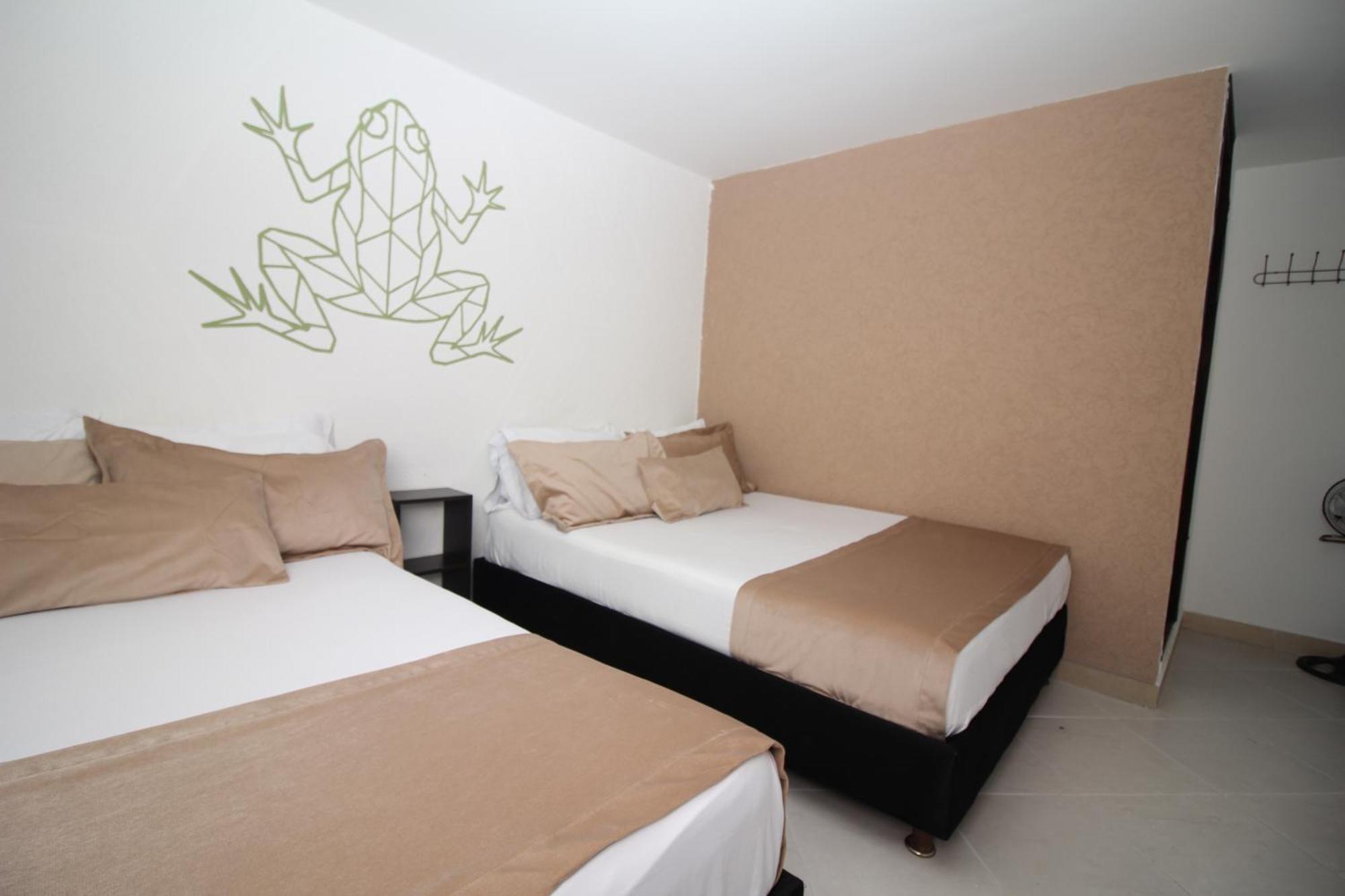 Dam Hotel Pereira Exterior photo